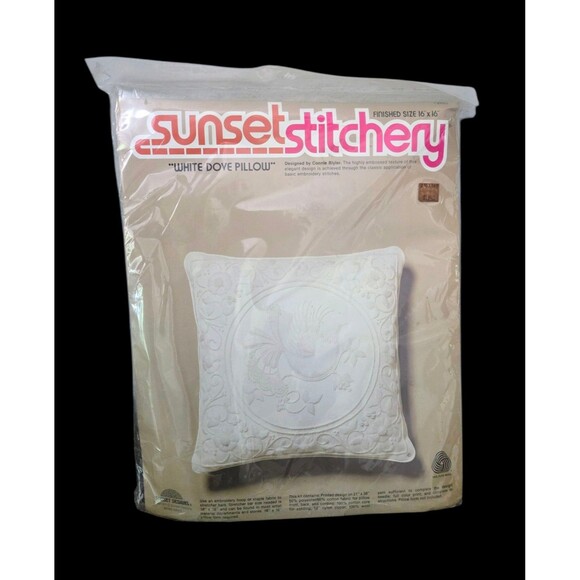 Vintage Sunset Stitchery Embroidery Kit #2950 White Dove Pillow 100% Wool Yarn - Picture 1 of 3